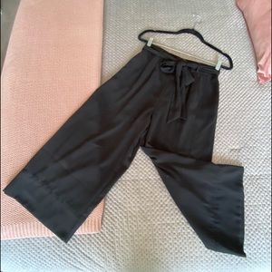 Zara Trafaluc wide leg cropped pants sz M